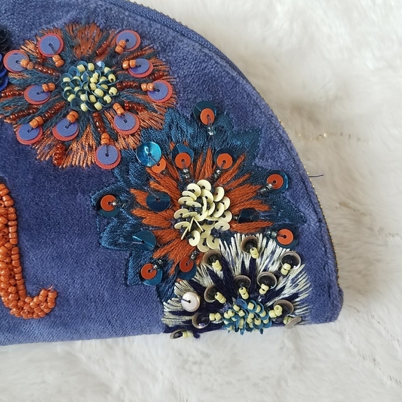 Anthropologie x Anna Harlow "M" Monogram Crescent Pouch - Picture 7 of 10